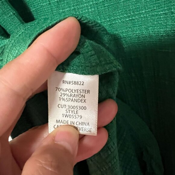 Max Studio Womens Plus Flutter Sleeve Woven Blouse Top Sz 2X in Green - Picture 7 of 9